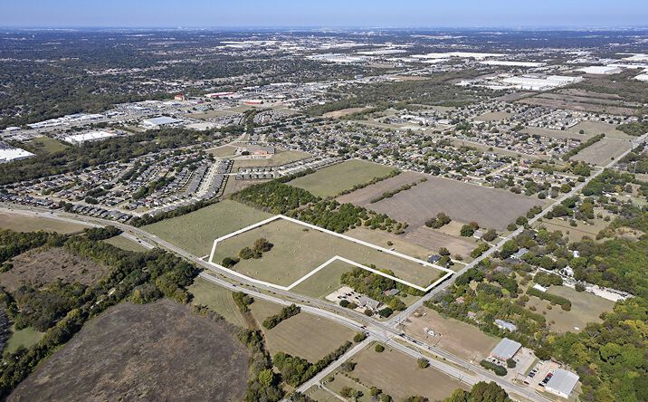 Pictures of Land property located at 1001 N Houston School Rd, Lancaster, TX 75146 for sales - image #1