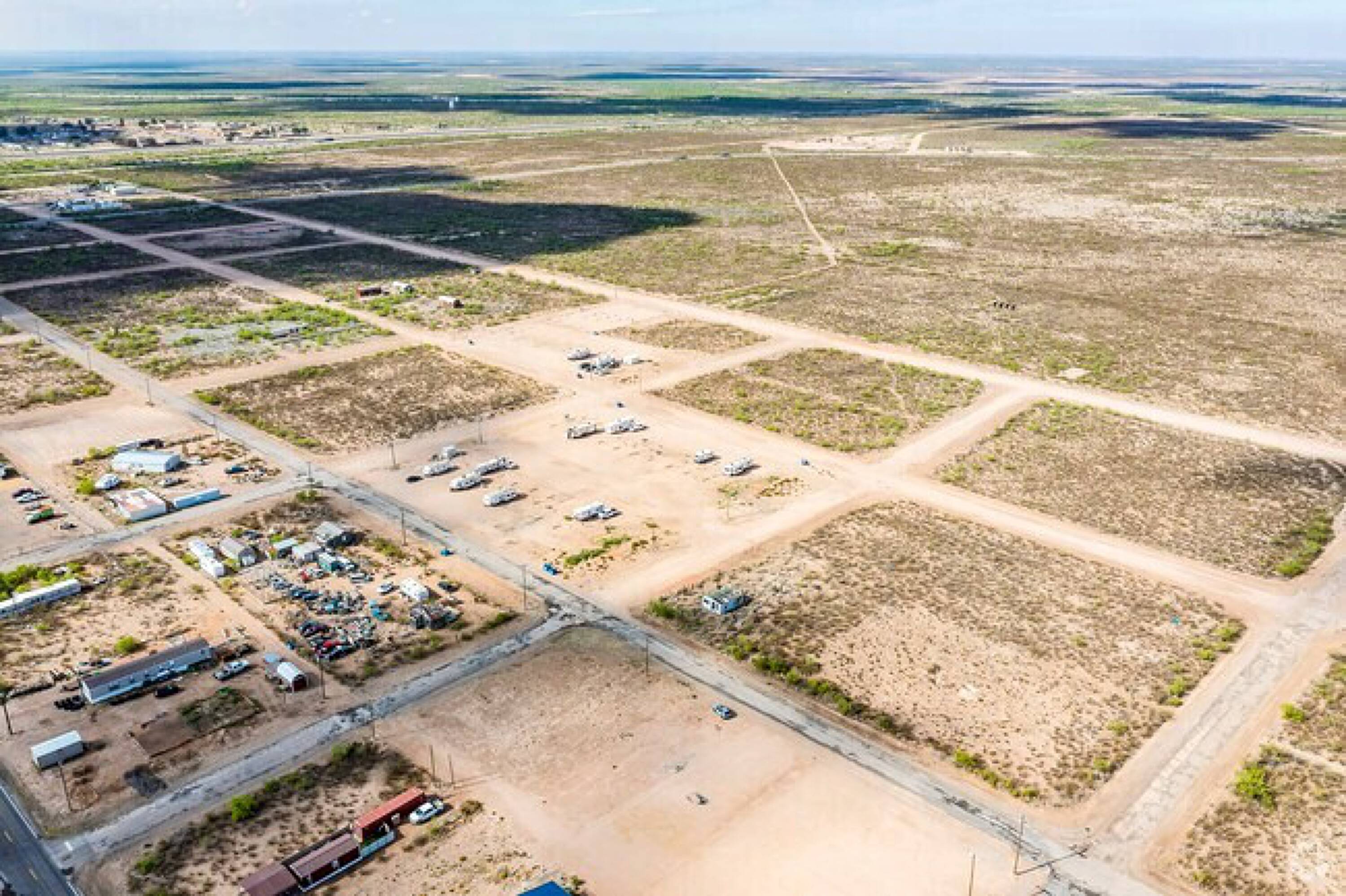 801 WOODARD ST, PYOTE, TX 79777 | Crexi.com