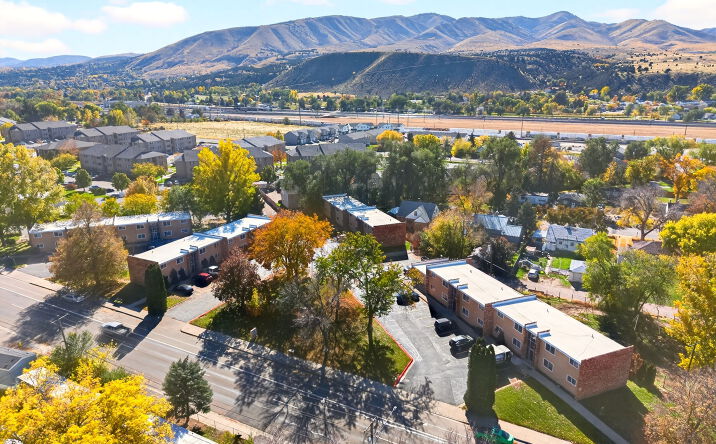 Pictures of Multifamily property located at 1901 S 4th Ave, Pocatello, ID 83201 for sales - image #1