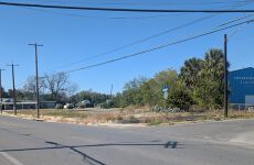 28200658