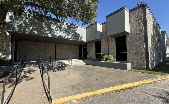 Pictures of Industrial property located at 1471 Prudential Dr, Dallas, TX 75235 for sales - image #1