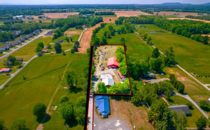 Pictures of Industrial property located at 823 Dry Creek Rd, Smithville, TN 37166 for sales - image #1