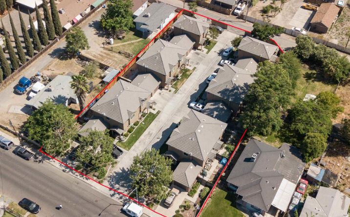 Pictures of Multifamily property located at 556 Vermont Ave, Turlock, CA 95380 for sales - image #1