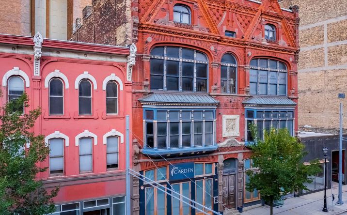 Pictures of Retail, Office property located at 725-729 N Milwaukee St, Milwaukee, WI 53202 for sales - image #1