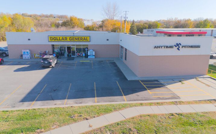 Pictures of Retail property located at 1205 S Locust St, Glenwood, IA 51534 for sales - image #1