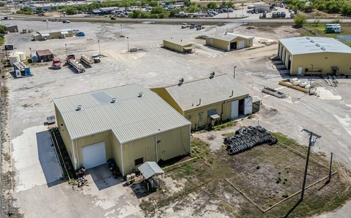 Pictures of Industrial property located at 255 LOOP 517, Carrizo Springs, TX 78834 for sales - image #1