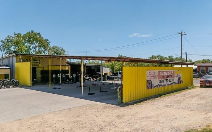 Pictures of Retail property located at 2806 Del Rio Blvd, Eagle Pass, TX 78852 for sales - image #1