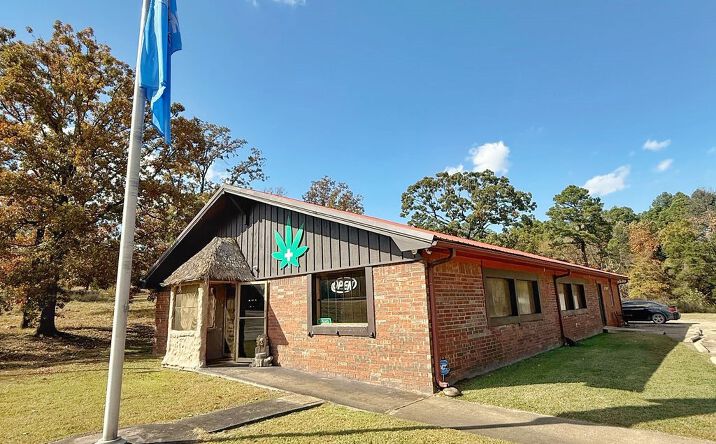 Pictures of Office, Special Purpose, Retail, Industrial property located at 45143 US Hwy 59, Heavener, OK 74937 for sales - image #1