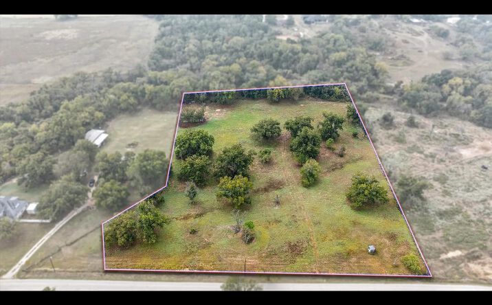 Pictures of Land property located at 974 Walnut Creek Drive, Springtown, TX 76082 for sales - image #1