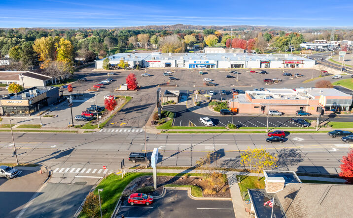 Pictures of Retail property located at 1501 N Broadway St, Menomonie, WI 54751 for sales - image #1