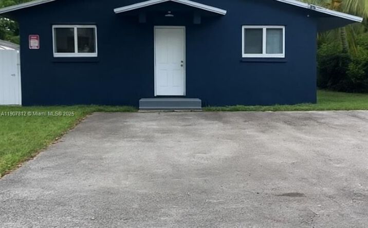 Pictures of Multifamily property located at 316 N 61st Ave, Hollywood, FL 33024 for sales - image #1