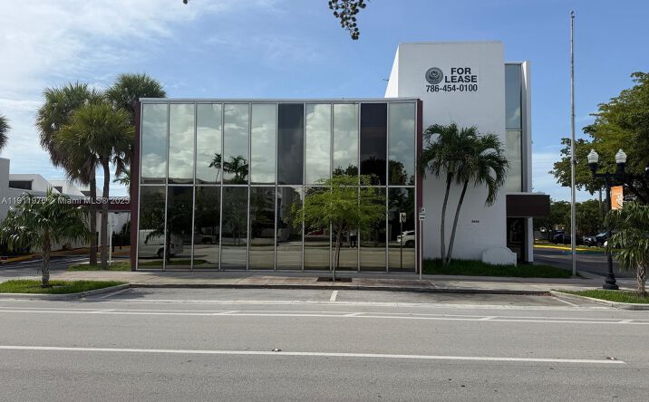 Pictures of Office, Retail property located at 2434 Hollywood Blvd, Hollywood, FL 33020 for sales - image #1