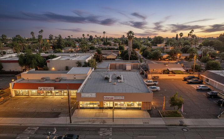 Pictures of Retail property located at 280 N San Jacinto St, Hemet, CA 92543 for sales - image #1