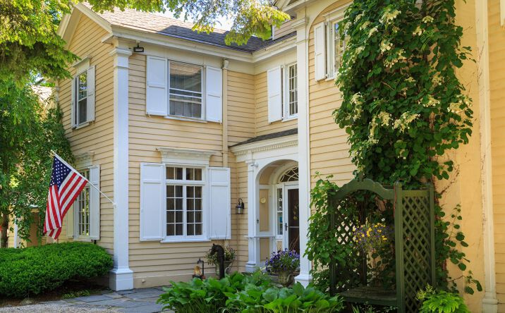 Pictures of Hospitality property located at 85 Stockbridge Rd, Lee, MA 01238 for sales - image #1