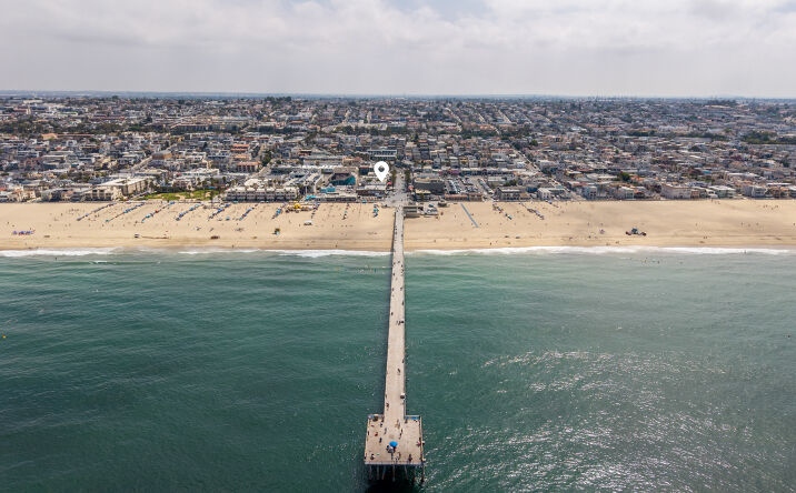 Pictures of Business for Sale, Mixed Use, Retail property located at 31 Pier Ave, Hermosa Beach, CA 90254 for sales - image #1