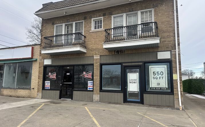 Pictures of Mixed Use property located at 560 E 200th St, Euclid, OH 44119 for sales - image #1