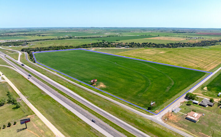 Pictures of Land property located at 3052 I-40 S Service Rd, Hydro, OK 73048 for sales - image #1