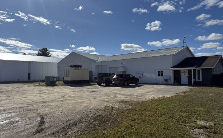 Pictures of Industrial, Retail property located at 312e Dresden St, Kalkaska, MI 49646 for sales - image #1
