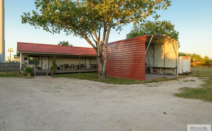 Pictures of Office property located at 227 S Expressway 77, Raymondville, TX 78580 for sales - image #1