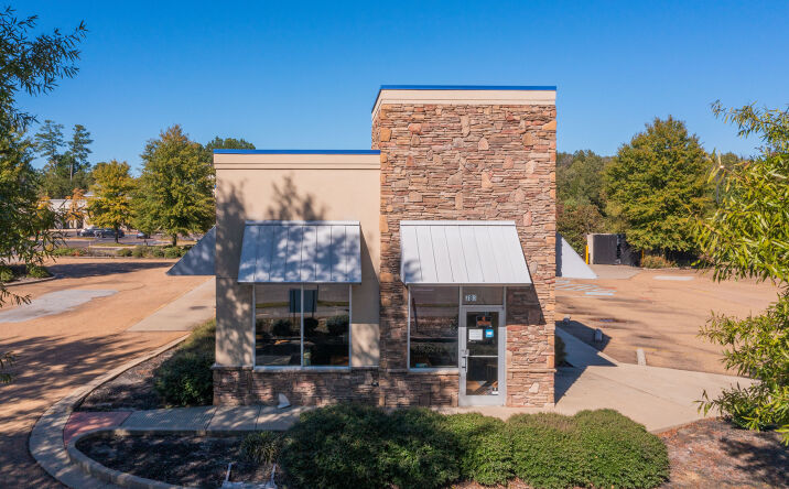 Pictures of Retail property located at 780 Lake Harbour Dr,, Ridgeland, MS 39157 for sales - image #1