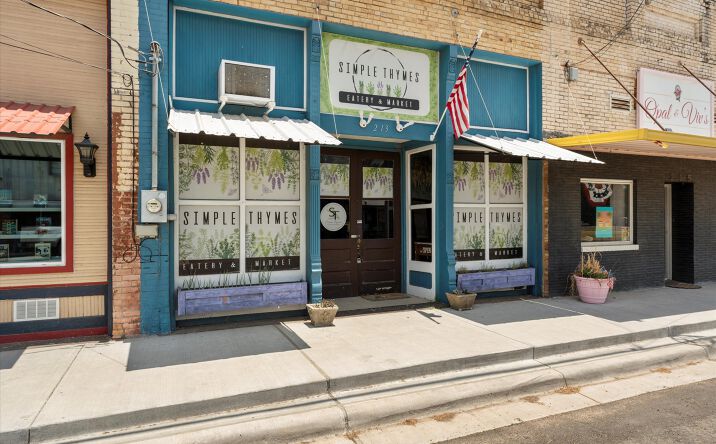 Pictures of Hospitality, Mixed Use, Office, Retail property located at 213 S Terry St, Malakoff, TX 75148 for sales - image #1