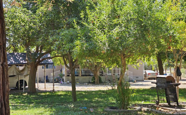 Pictures of Multifamily property located at 14398 Avenue 88, Pixley, CA 93256 for sales - image #1