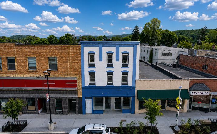 Pictures of Retail, Multifamily property located at 122 Washington Ave, Endicott, NY 13760 for sales - image #1