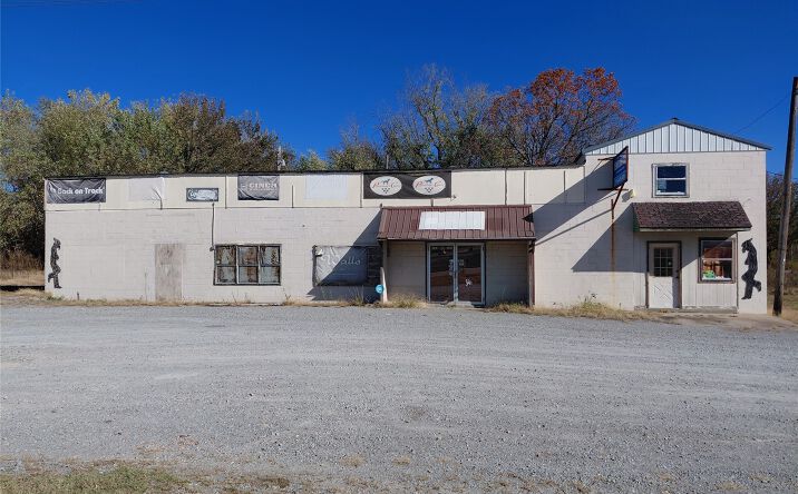 Pictures of Industrial, Retail property located at 12273 US Hwy 69, Chouteau, OK 74337 for sales - image #1