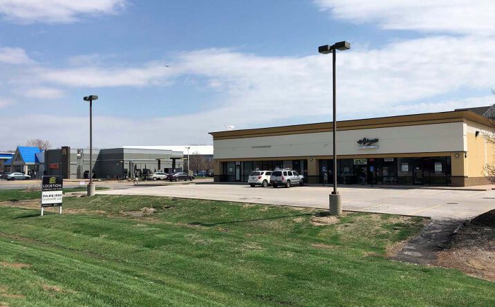 Pictures of Retail, Office, Industrial property located at 3260 Rider Trail S, Earth City, MO 63045 for sales - image #1