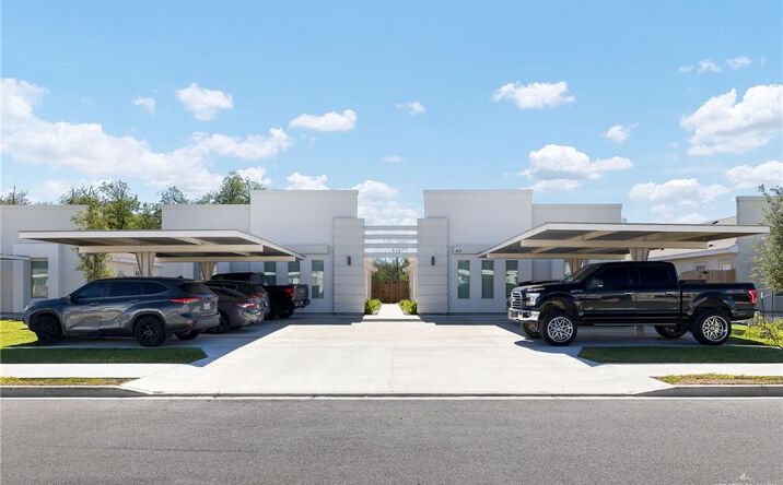 Pictures of Multifamily property located at 810 Starr Street, Mercedes, TX 78570 for sales - image #1