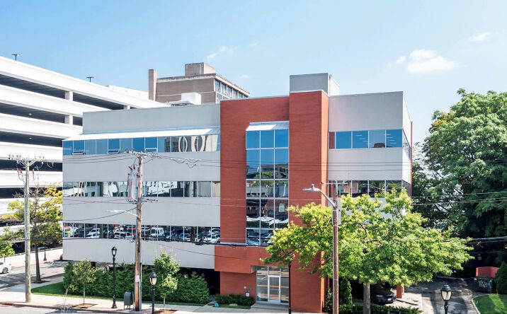 Pictures of Retail property located at 2 Lyon Pl, White Plains, NY 10601 for sales - image #1