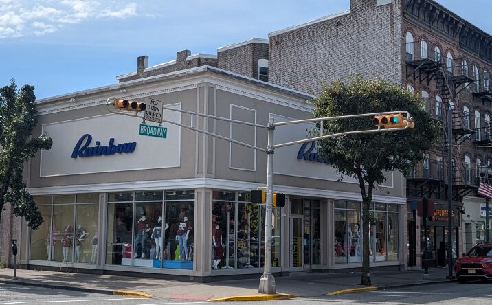 Pictures of Retail property located at 494 Broadway, Bayonne, NJ 07002 for sales - image #1