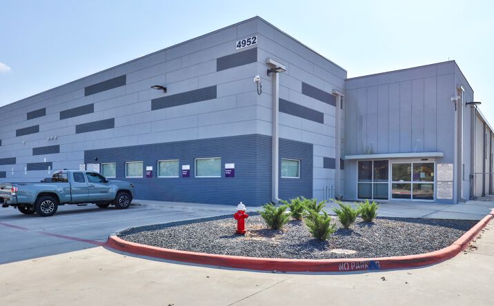 Pictures of Industrial property located at 4952 Lakeway Dr, College Station, TX 77845 for sales - image #1