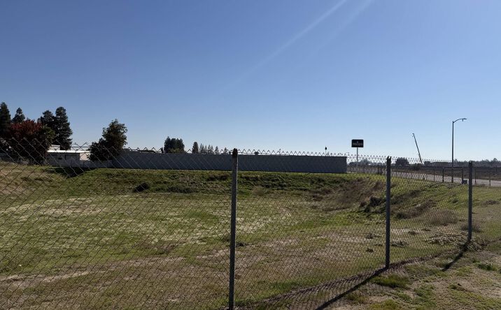 Pictures of Land property located at Weber Ave and Cornelia Ave, Fresno, CA 93722 for sales - image #1
