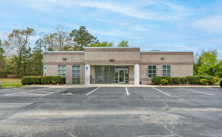 Pictures of Office property located at 702 Henson St, Albemarle, NC 28001 for sales - image #1