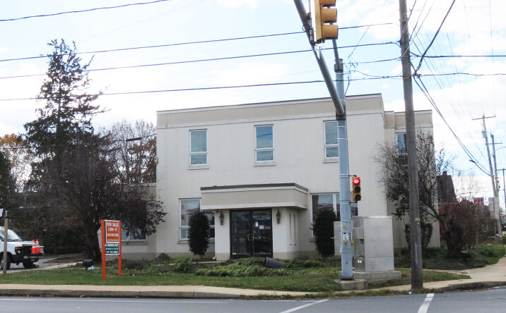 Pictures of Office, Retail property located at 2132 Marietta Ave, Lancaster, PA 17603 for sales - image #1