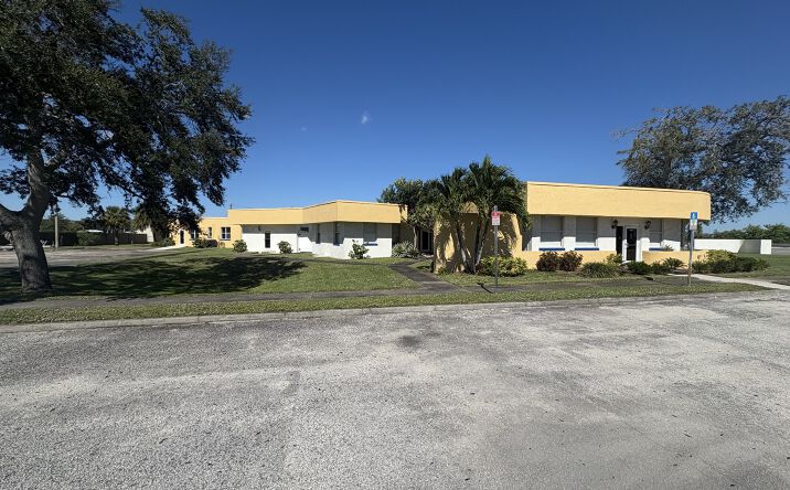 Pictures of Office property located at 1250 S Harbor City Blvd, Melbourne, FL 32901 for sales - image #1