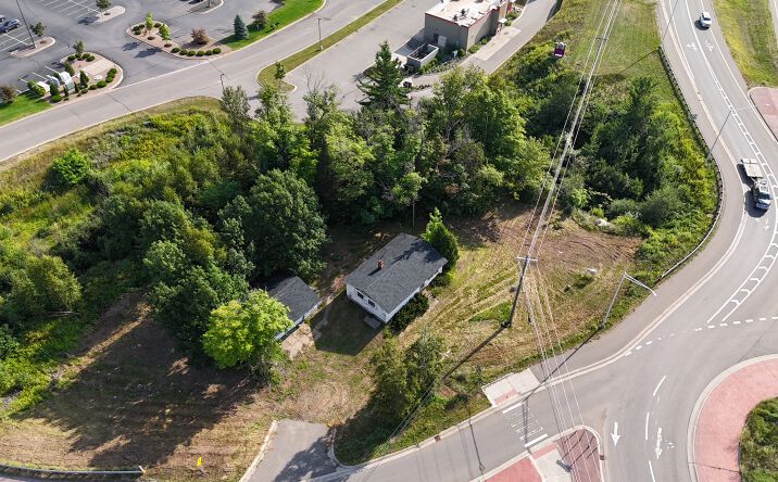 Pictures of Land property located at 240 Brickyard Rd, Marquette, MI 49855 for sales - image #1