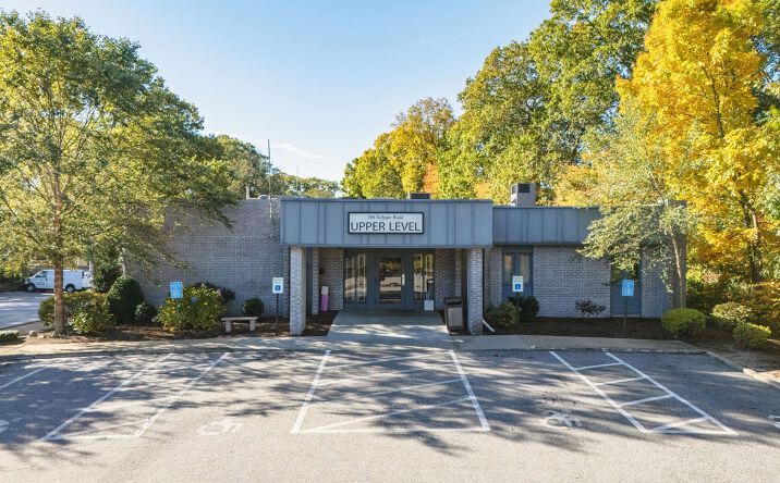 Pictures of Retail, Office property located at 390 Toll Gate Rd, Warwick, RI 02886 for sales - image #1