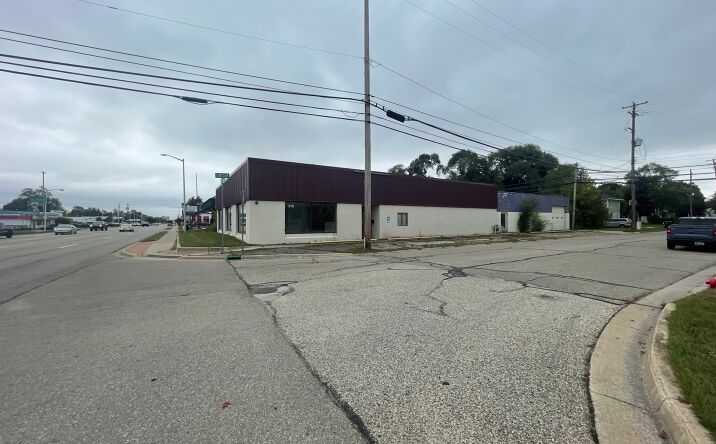 Pictures of Mixed Use, Retail property located at 319 N Mission St, Mt. Pleasant, MI 48858 for sales - image #1