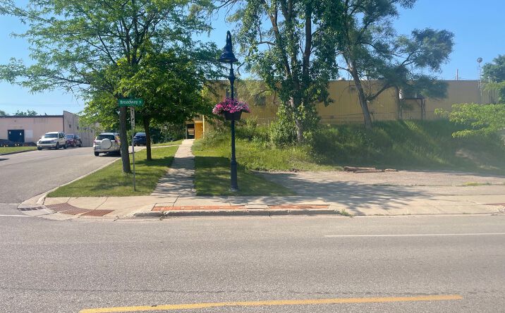 Pictures of Land property located at 309 W Broadway St, Mt Pleasant, MI 48858 for sales - image #1