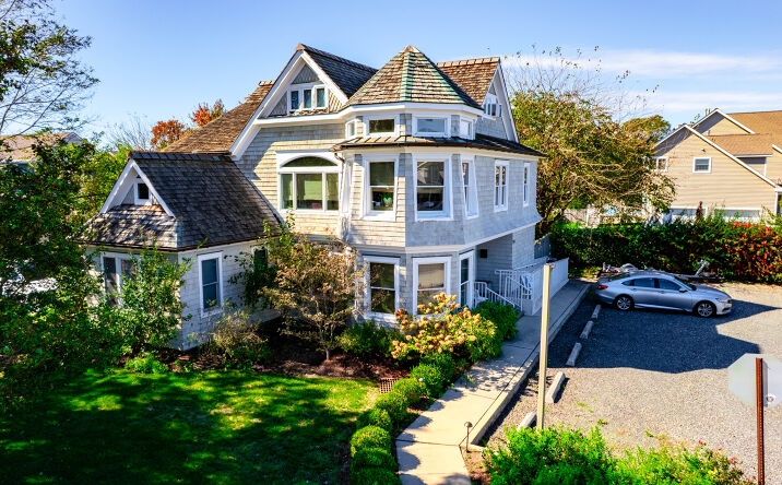 Pictures of Office property located at 704 Howe St, Point Pleasant, NJ 08742 for sales - image #1