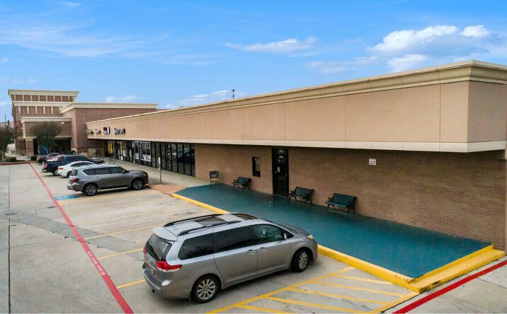 Pictures of Business for Sale, Mixed Use, Retail property located at 18490 Kuykendahl Rd., Spring, TX 77379 for sales - image #1