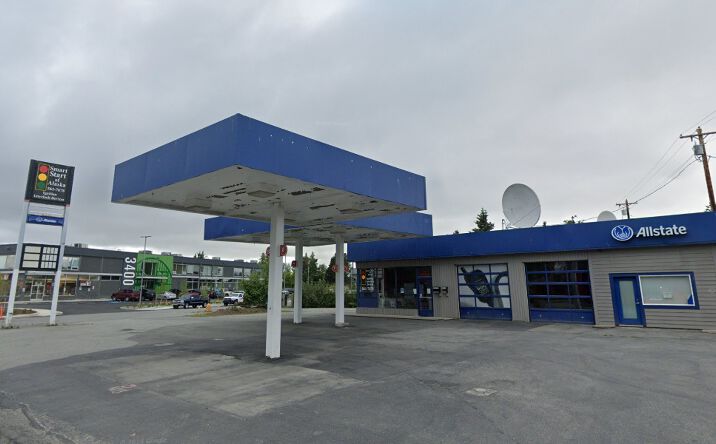 Pictures of Land, Mixed Use, Office, Retail property located at 3304 Spenard Rd, Anchorage, AK 99503 for sales - image #1
