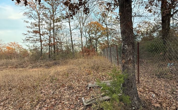 Pictures of Land property located at Fig Road, Henryetta, OK 74437 for sales - image #1