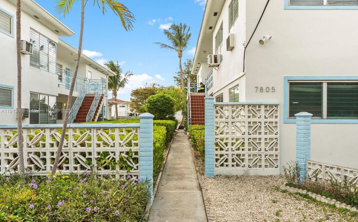 Pictures of Multifamily property located at 7805 and 7815 Crespi Blvd, Miami Beach, FL 33141 for sales - image #1