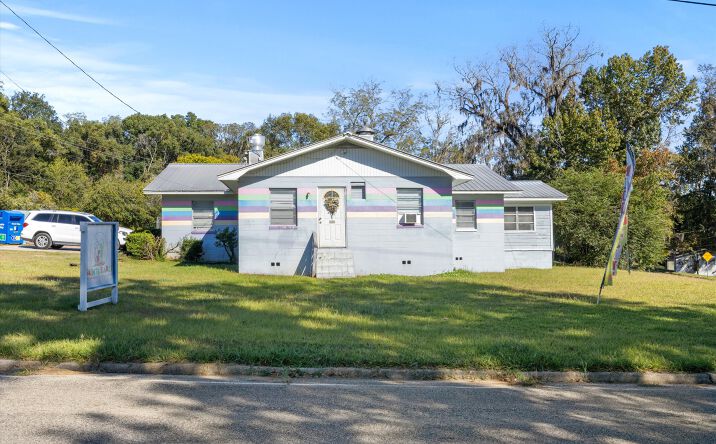 Pictures of Special Purpose property located at 327 S Adams Street, Quincy, FL 32351 for sales - image #1
