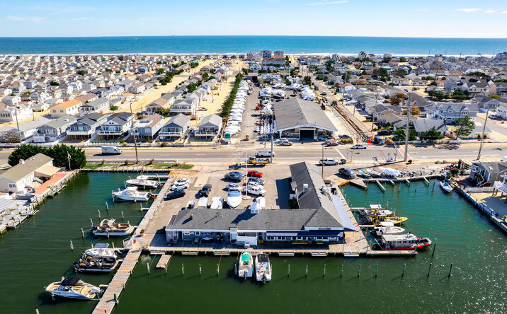 Pictures of Retail property located at 3245 NJ-35, Lavallette, NJ 08735 for sales - image #1