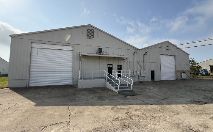 Pictures of Industrial property located at 3024 Commerce Street, Port Arthur, TX 77642 for sales - image #1