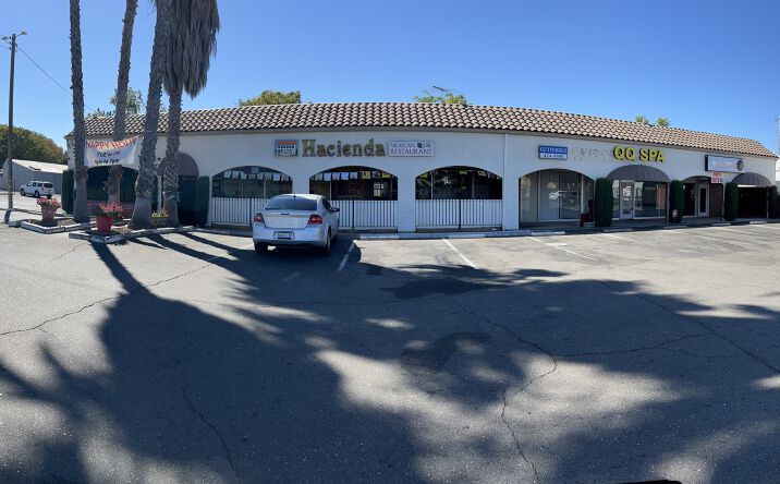 Pictures of Retail property located at 3330 Fruitridge Rd, Sacramento, CA 95820 for sales - image #1